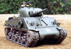 [TA56014] RC M4 Sherman 105mm Howitzer - Full-Option Kit
